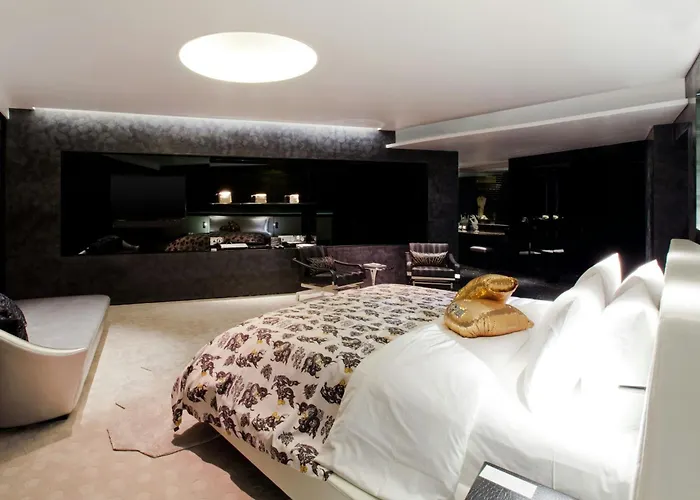 Hotel W 5*