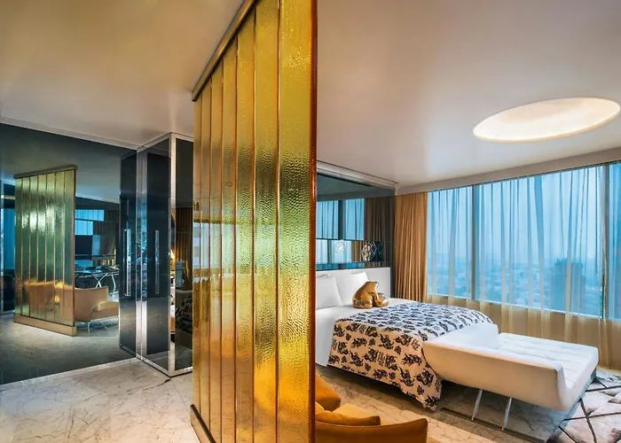 Hotel W